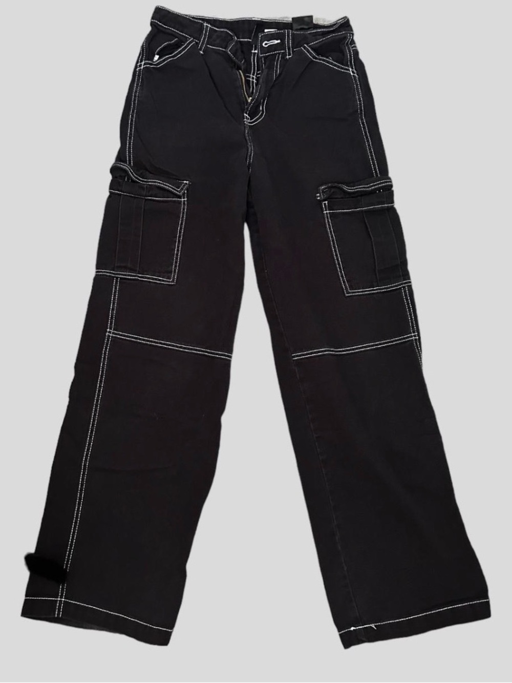 Forever 21 Black Cargo Jeans with Contrast Stitching size medium